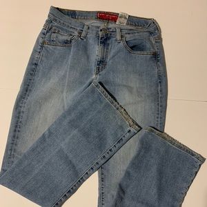 Womens Levi jeans. 515 boot cut low rise size 4 medium